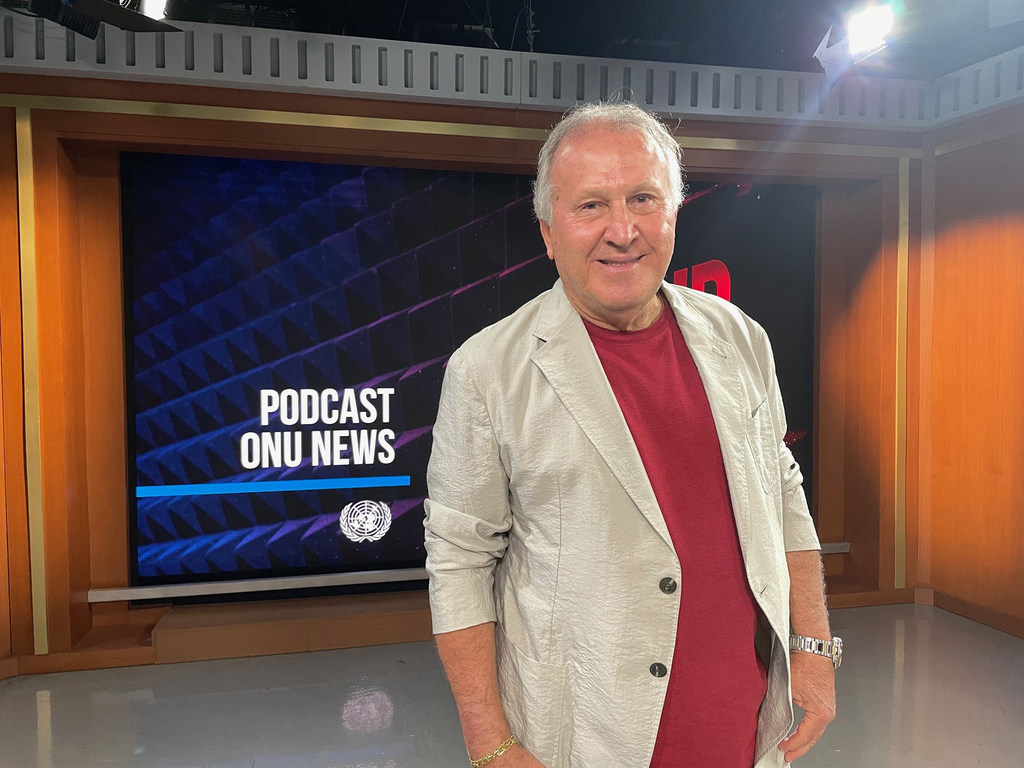 前足球运动员济科做客联合国新闻播客。